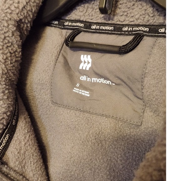 All-in-Motion Men's Sherpa Fleece Jacket - Size Small, Grey, Zipper Pockets - Picture 4 of 5